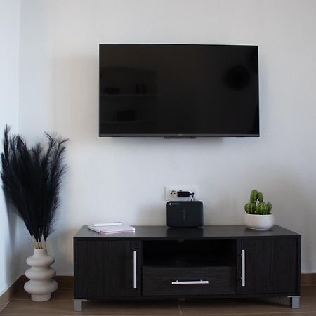 Duchess Harbour View Apartman Szími Kültér fotó