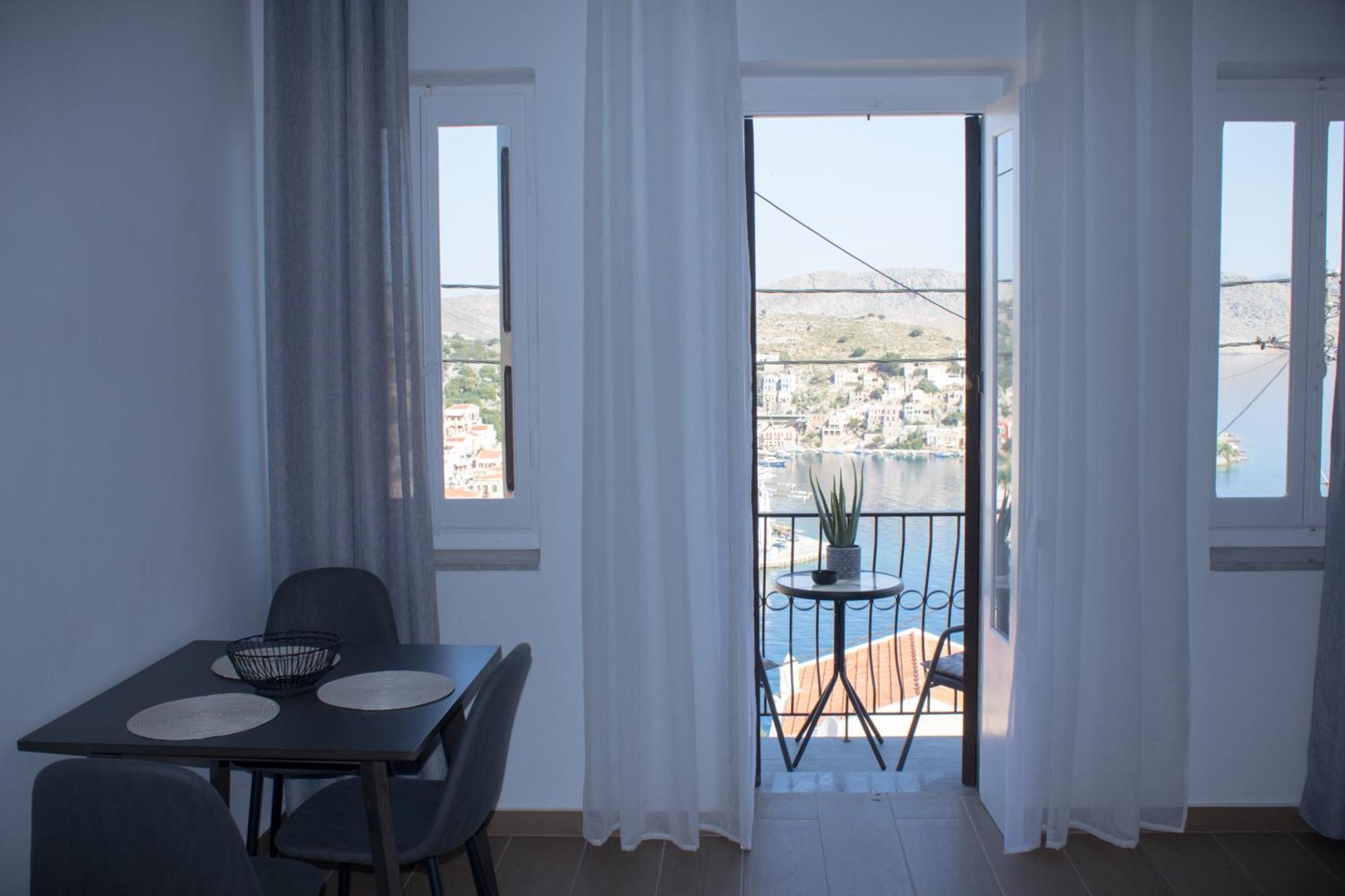 Duchess Harbour View Apartman Szími Kültér fotó