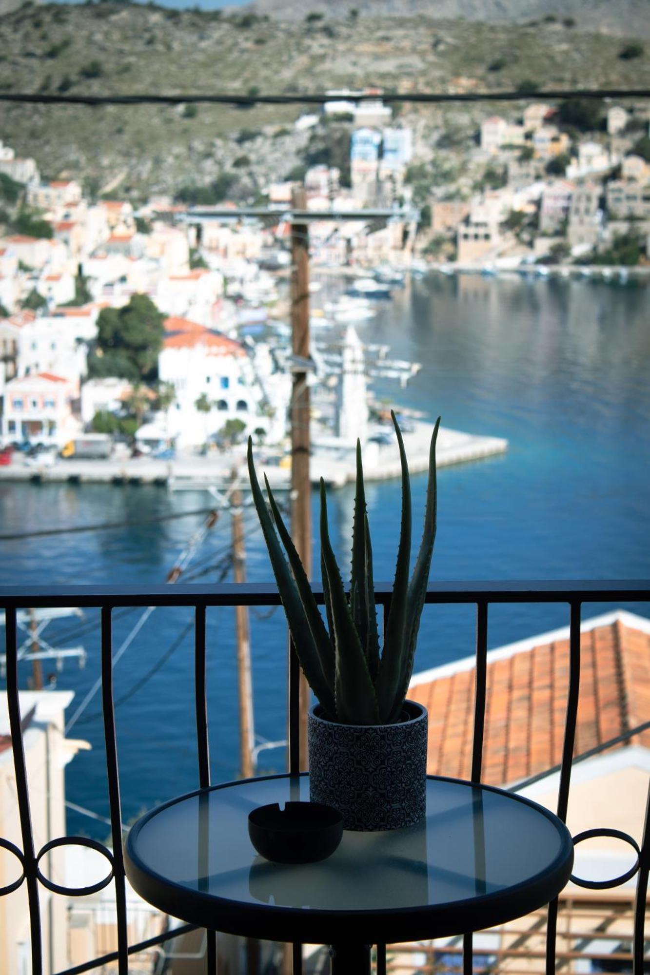 Duchess Harbour View Apartman Szími Kültér fotó